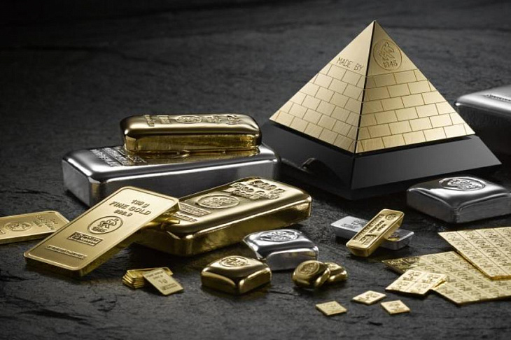 Для беззаботной жизни россиянам нужно не менее 100 тыс. рублей в месяц