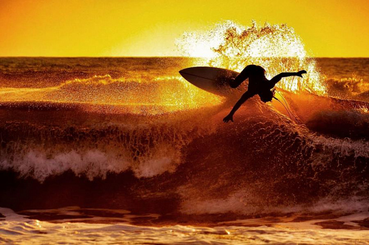 Туроператоры назвали факторы для снижения цен на российских курортах