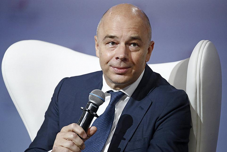 В Минфине назвали свою версию причин падения рубля