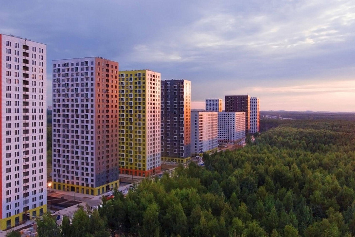 Колебания валюты поддержали спрос на жилье в Москве на фоне вспышки «омикрона»