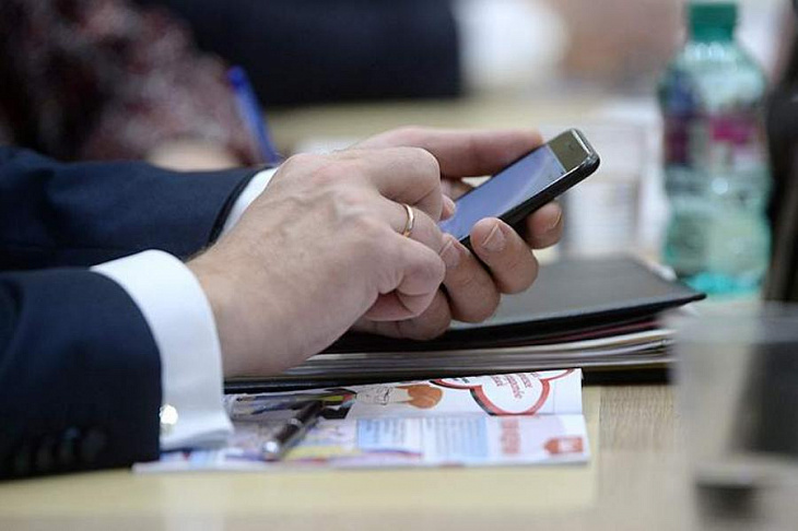 В правительстве подтвердили перевод чиновников на российские мессенджеры