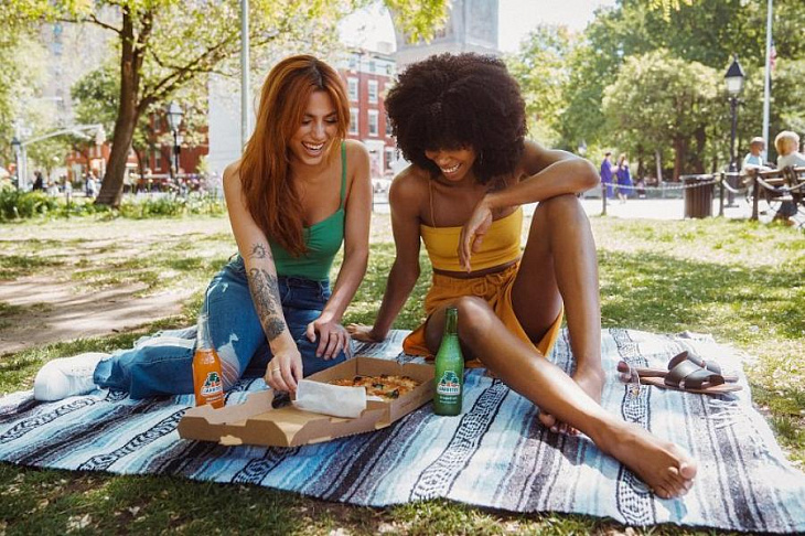 Врач развеяла мифы о способах лечения солнечных ожогов