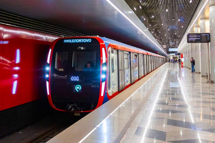 Новые поезда, трамваи и электробусы: город продолжит обновлять общественный транспорт в 2022 году