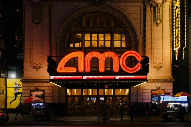 Крупнейшая сеть кинотеатров США вернётся к работе с ценами 1920-ых годов