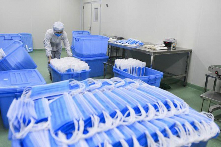 В России сняли запрет на вывоз медицинских масок