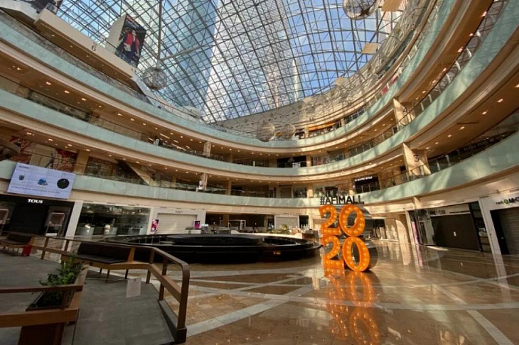 Владельцы ТЦ попросили государство выкупить их долги