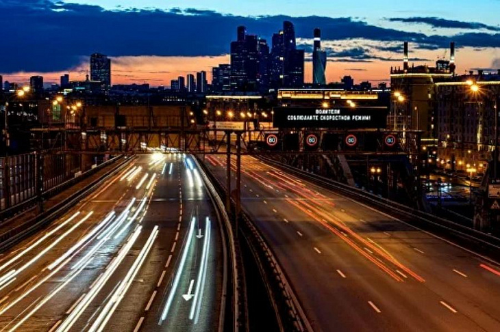 Москва начинает первый этап смягчения ограничений