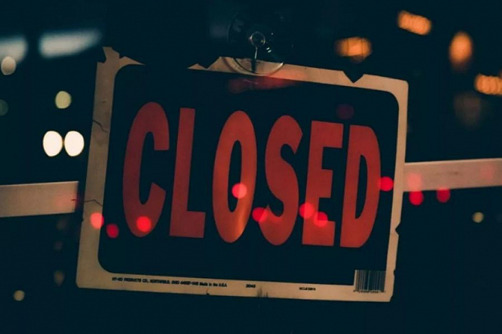 Роспотребнадзор обнаружил нарушения в 137 магазинах и ресторанах Москвы во время майских праздников