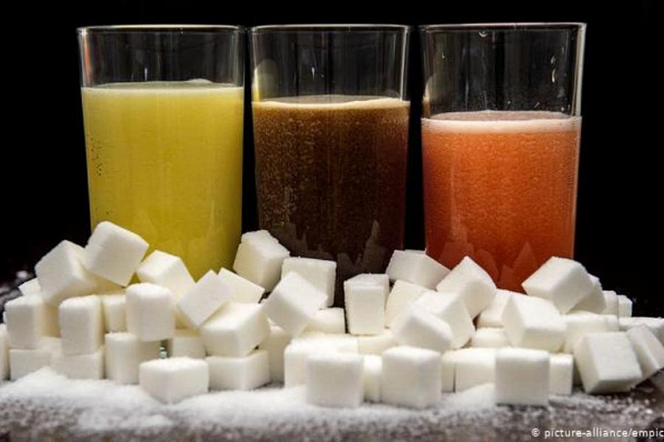 Врачи запретили женщинам пить сладкие напитки