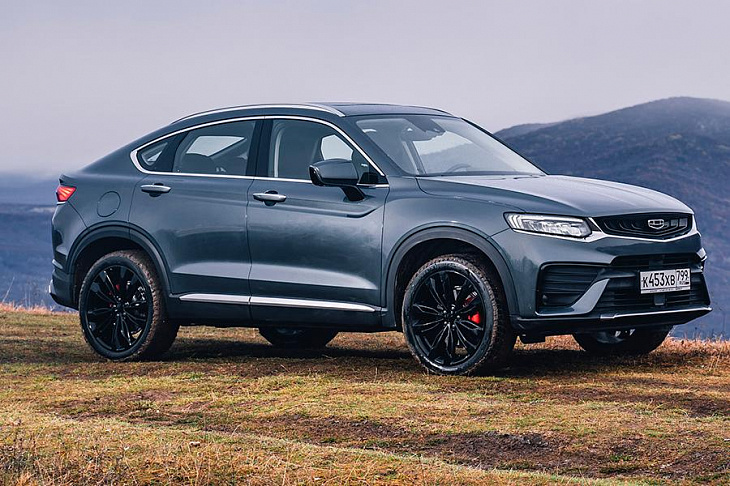 Кроссовер Geely Tugella стал доступнее в России