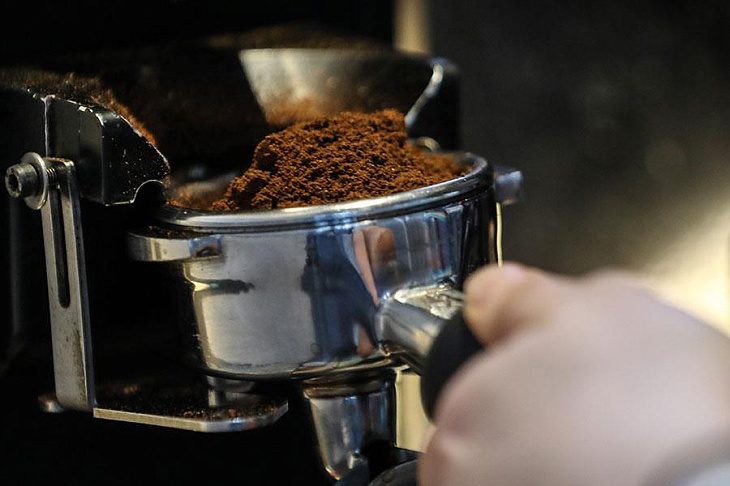 Кофе впервые обогнал чай по популярности в России