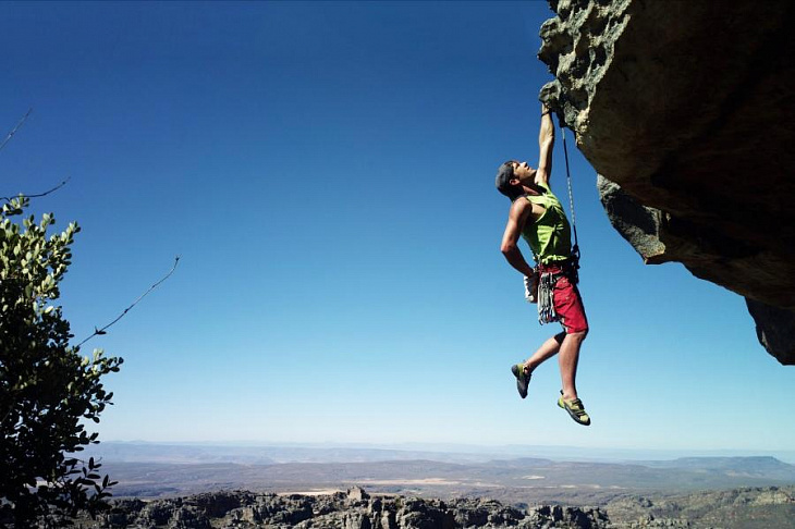 Чем отличается альпинизм от скалолазания?