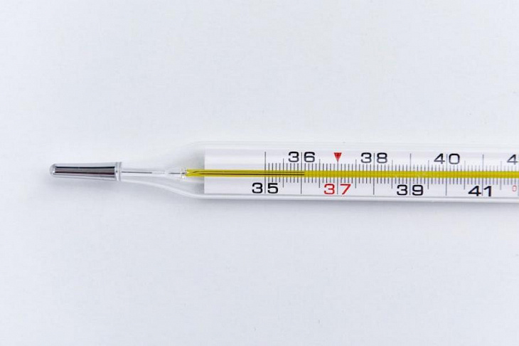 Насколько опасно разбить градусник?