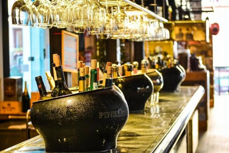 В Москве ограничили торговлю алкоголем в жилых домах