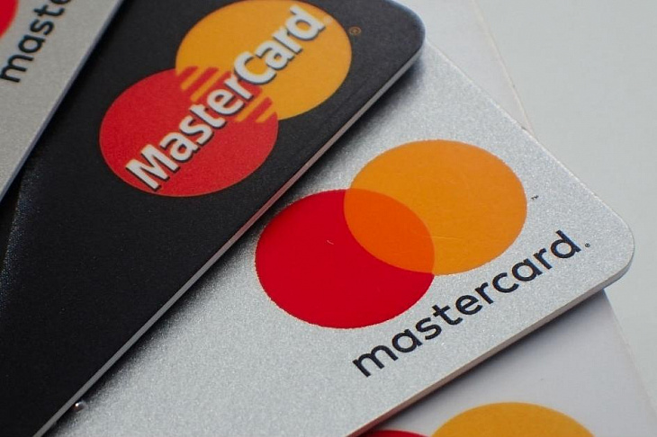 Держатели бизнес-карт Mastercard смогут бесплатно рассчитать риск блокировки счета