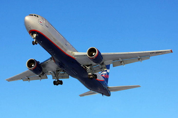 «Аэрофлот» сократил зарплаты руководства на 40% 