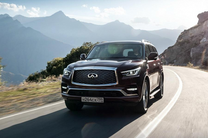 Infiniti начала продажи обновленного внедорожника QX80 в России.