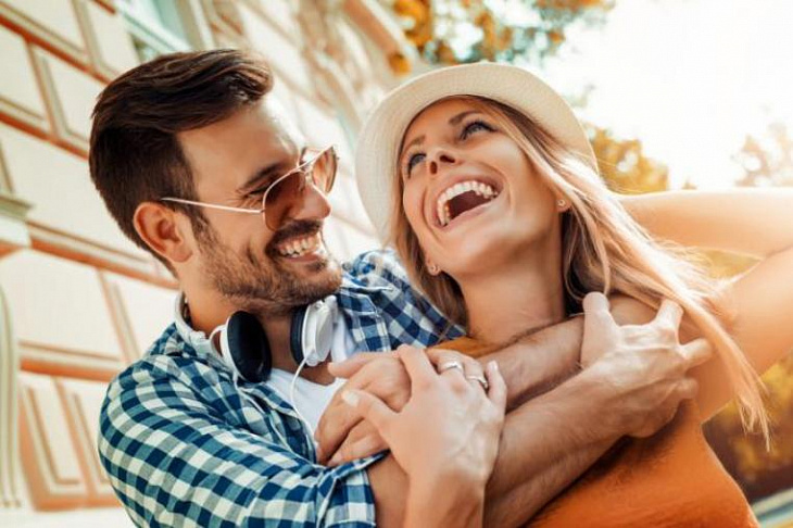 Искусственный интеллект выяснил главные критерии счастья