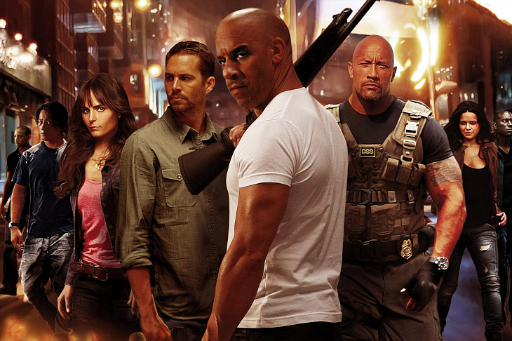 Новый «Форсаж» отложили на год. Вспоминаем самые крутые машины