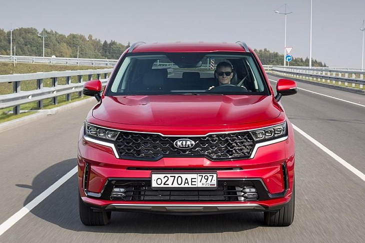 Новый Kia Sorento. Идеальный автомобиль для семьи?