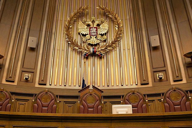 В Совфеде предложили зафиксировать тарифы на газ и электроэнергию