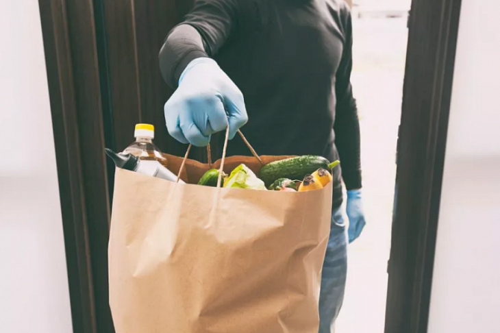 «AliExpress Россия» будет доставлять продукты из «Ашана»