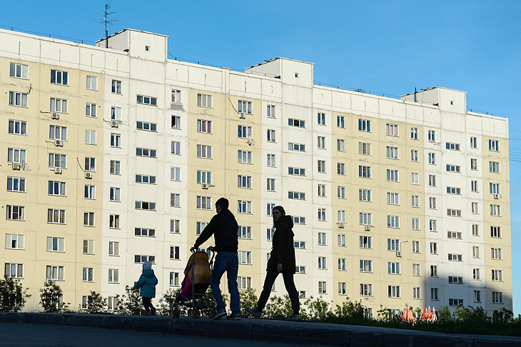 Семьи с детьми могут освободить от уплаты налога при продаже жилья