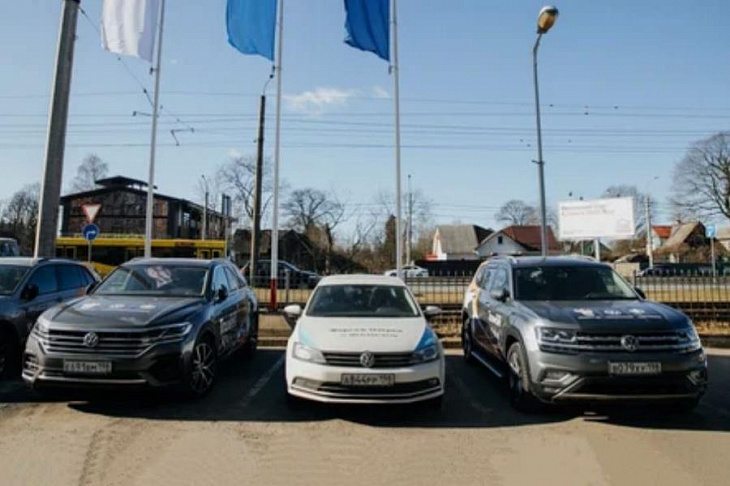 В России новые автомобили массово подорожали