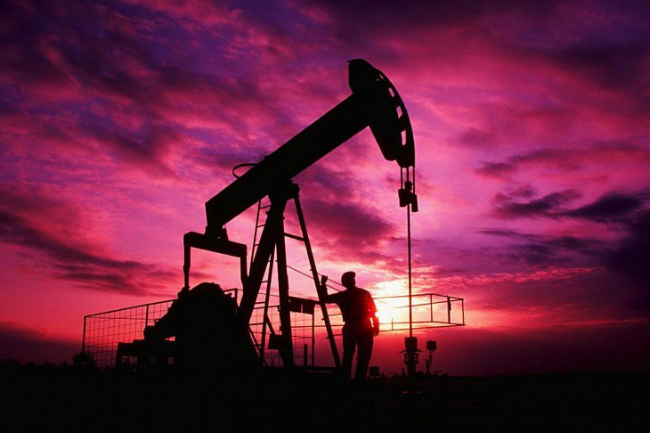 В Минфине сообщили о готовности к падению цены нефти до 25 долларов