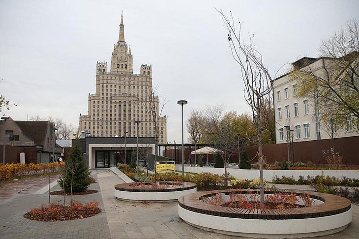 Под водой и над землей