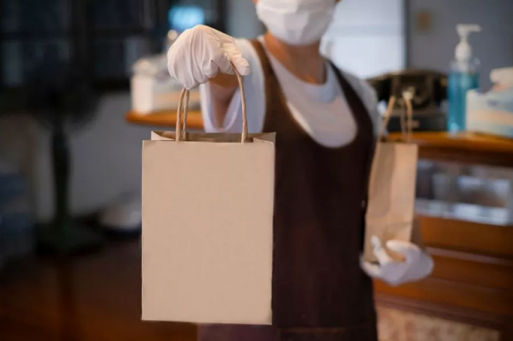 Ozon продолжает развивать доставку готовой кулинарии