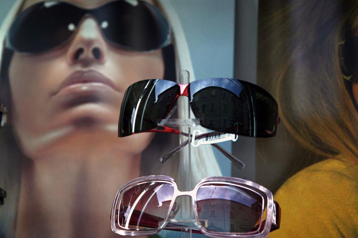 В Москве разрешили работу магазинов оптики в период ограничений