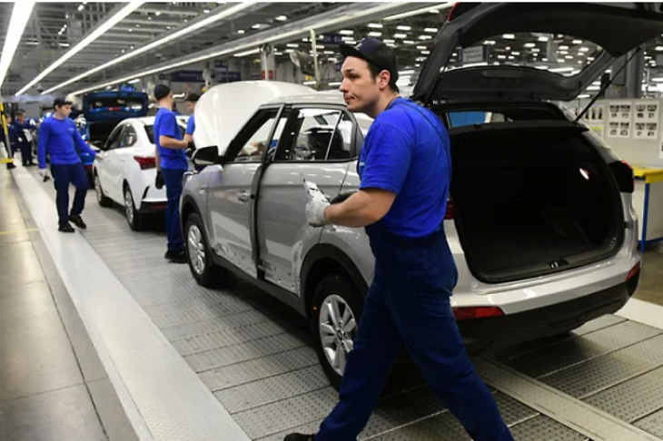 Машины обогнали девальвацию