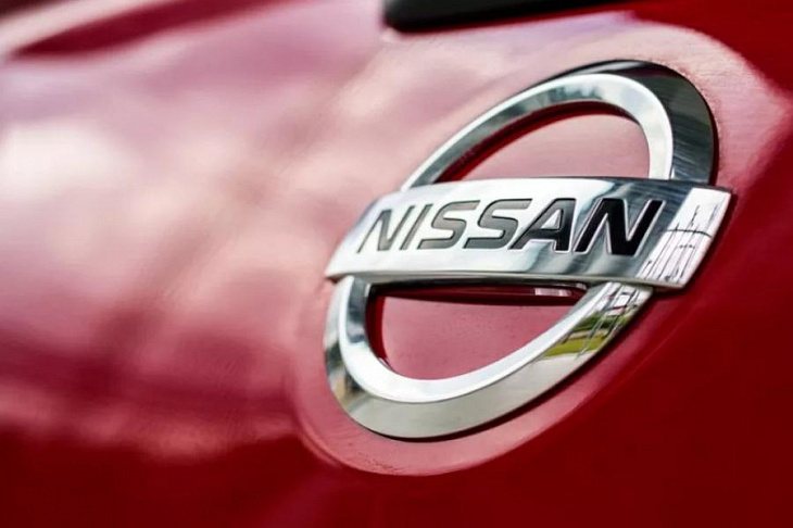 Nissan отказался производить электромобили под брендом Apple