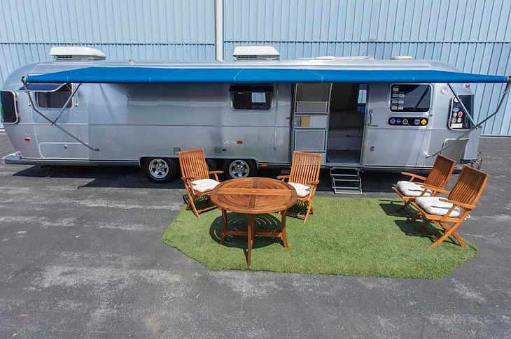 Дом на колесах Тома Хэнкса выставили на аукцион