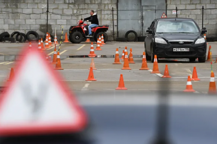 Автошколам дают новые права