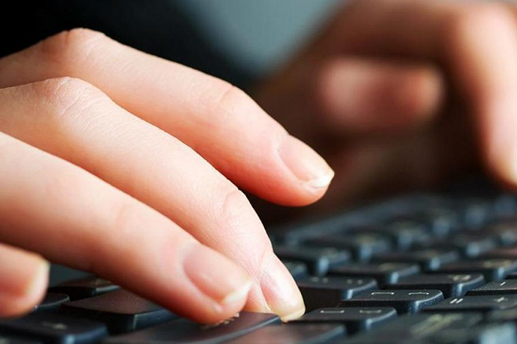 Эксперт рассказал о риске участников интернет-опросов