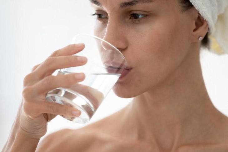 Врач назвал айран отличным средством от похмелья