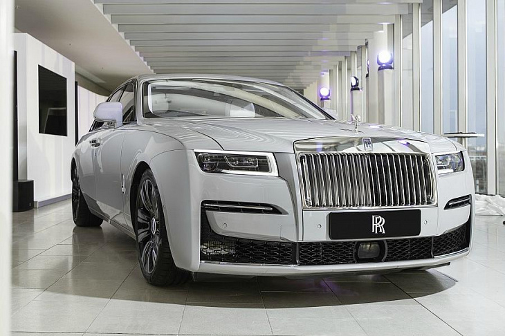 Rolls-Royce назвал российскую стоимость нового Ghost