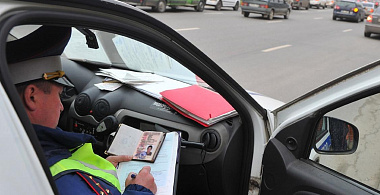 Как общаться с инспектором ГИБДД. 10 полезных советов