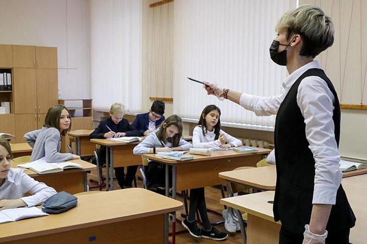 Большинство учителей и родителей выступили за уроки цифровой грамотности в школах