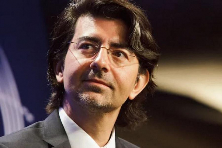 Основатель eBay Пьер Омидьяр станет ее почетным директором