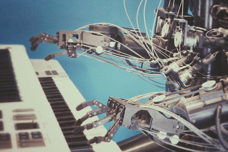 Создан способный восстановить 90% функций руки протез