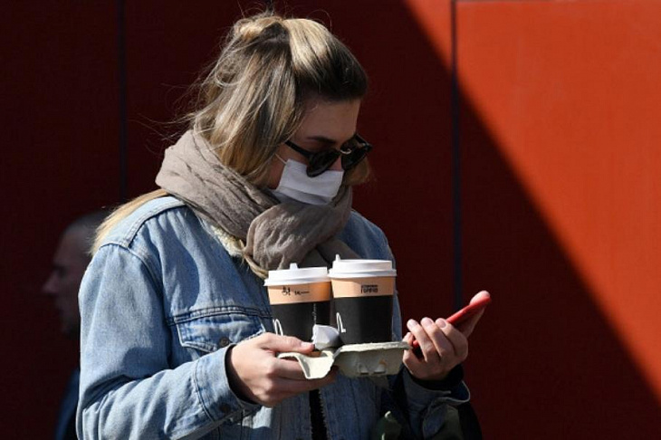 Названа причина осложнений COVID-19 у молодых людей