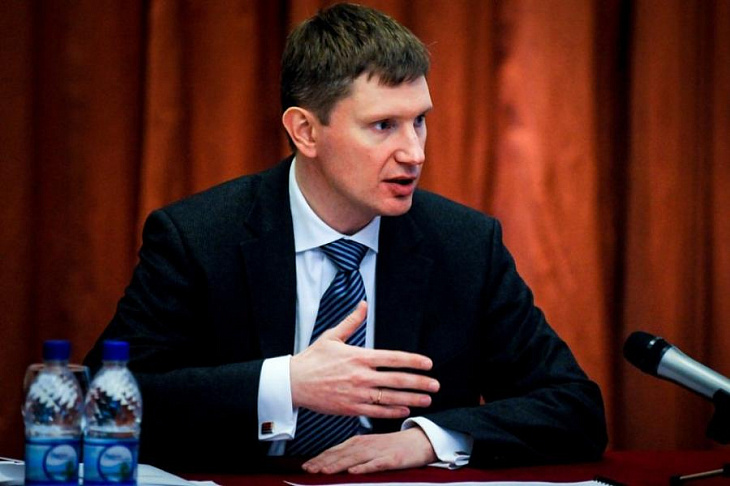 Глава Минэкономразвития оценил ежедневные потери из-за пандемии в 100 млрд рублей 