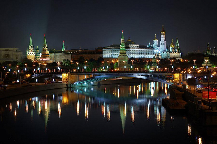 Исследование: в январе россияне на четверть увеличили свои траты