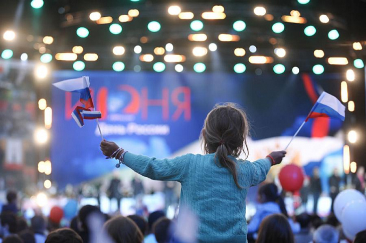 Кремль решил создать атмосферу праздника на голосовании по Конституции