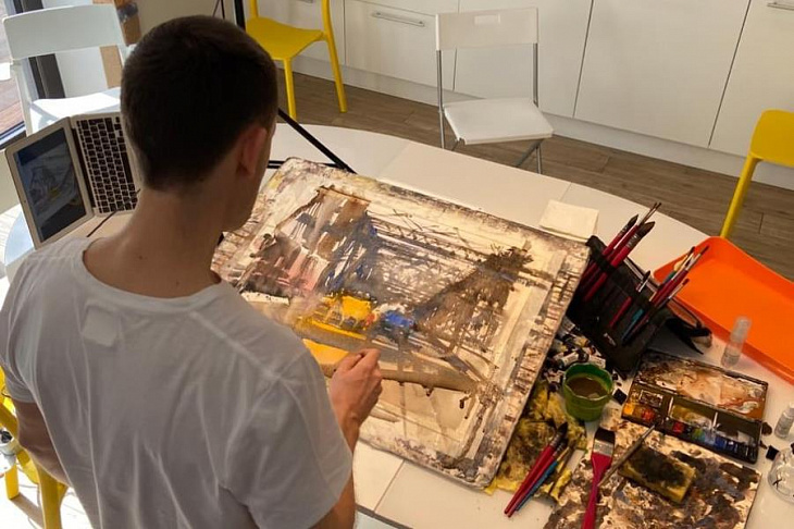 Самоизолировались: как выглядят домашние кабинеты московских архитекторов