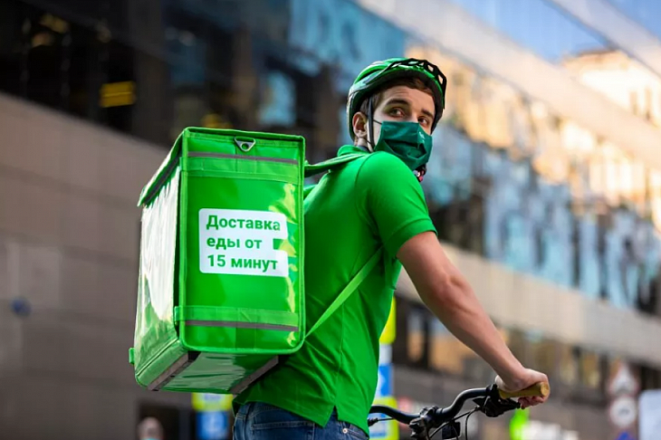 Офисные сотрудники Delivery Club будут регулярно работать курьерами