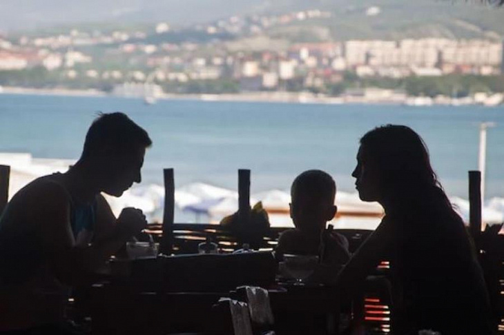 Туристам выписали посуточные